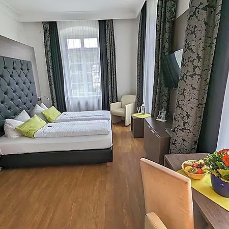 Badhotel Bad Brueckenau מלון 3*