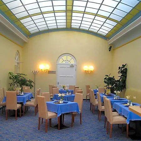 Ξενοδοχείο Badhotel Bad Brueckenau 3*