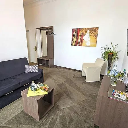 Badhotel Bad Brueckenau מלון Staatsbad Brückenau